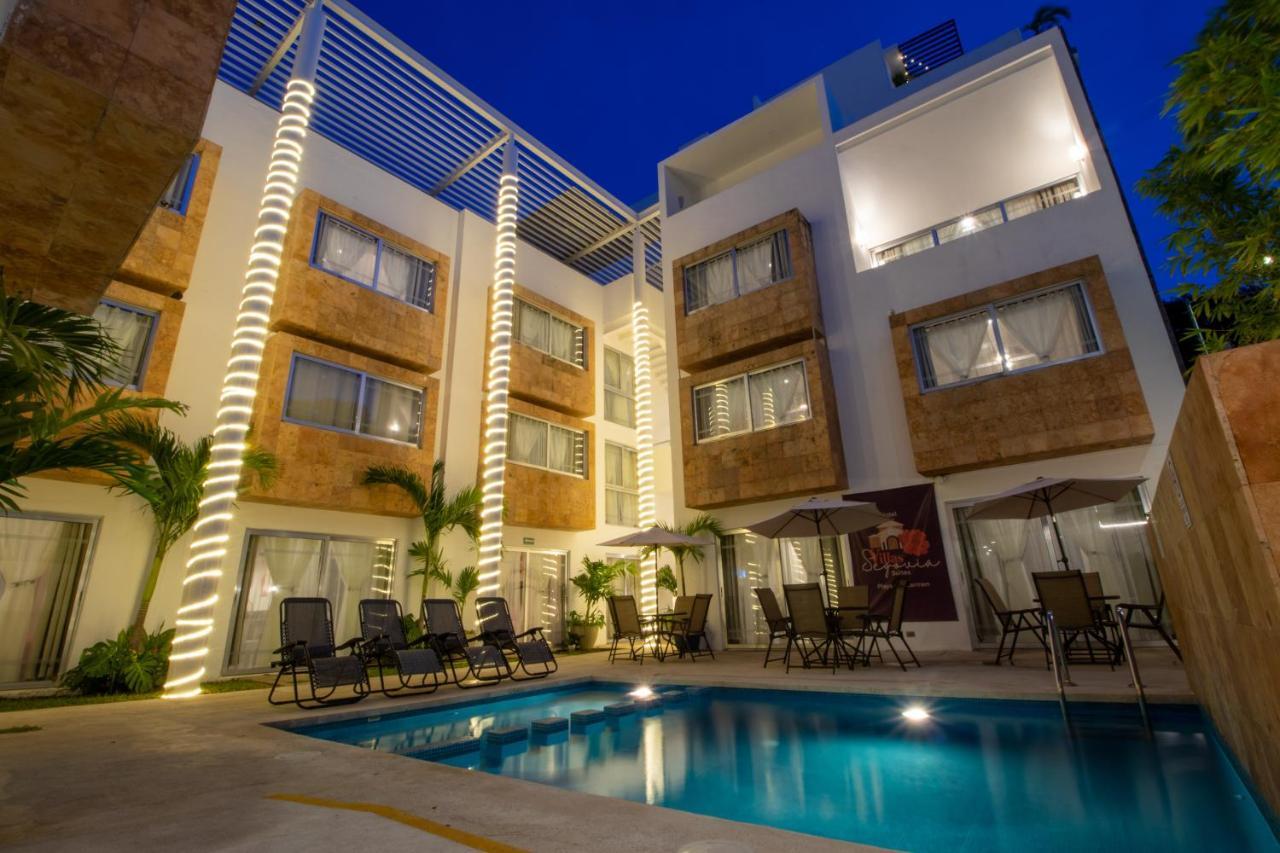 Hotel Villas Segovia Suites Playa Del Carmen Exterior photo